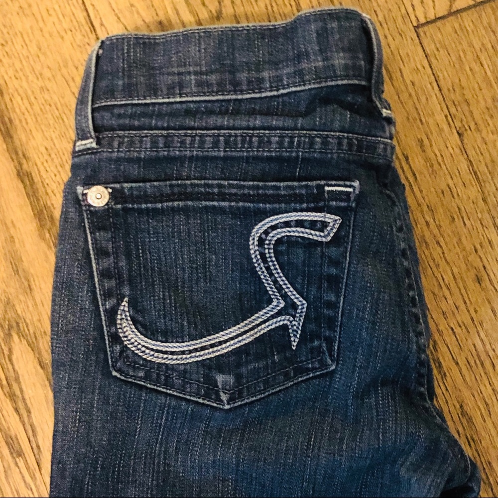 Rock and Republic Blue Jeans - Picture 2 of 7